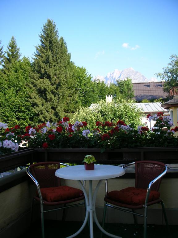 Cafe Rainer Apartment Санкт Йохан ин Тирол Екстериор снимка