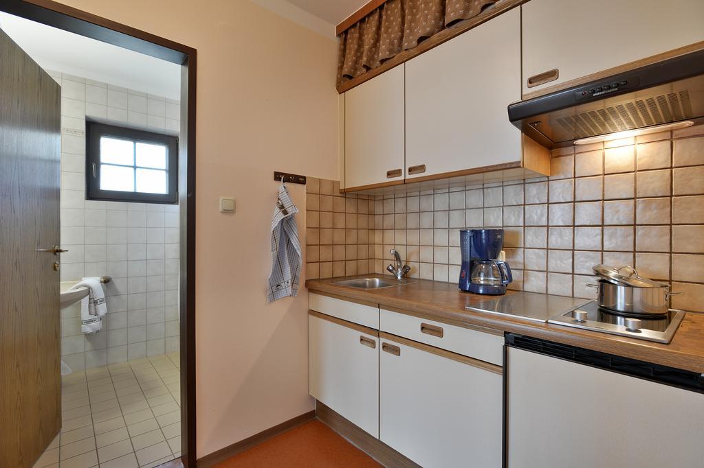 Cafe Rainer Apartment Санкт Йохан ин Тирол Екстериор снимка